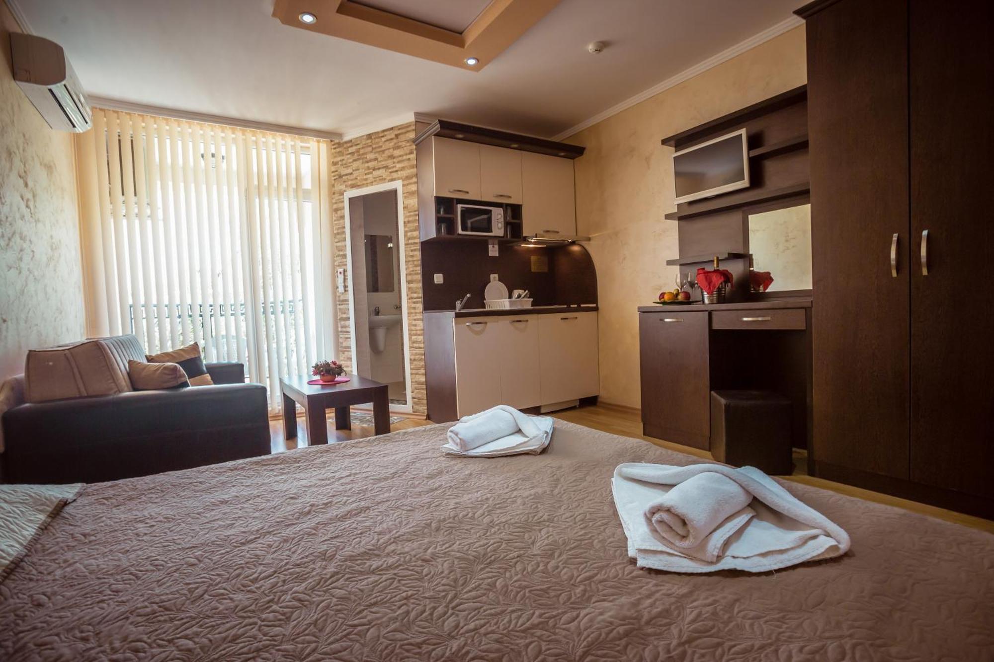Biato Apartments Солнечный берег Экстерьер фото